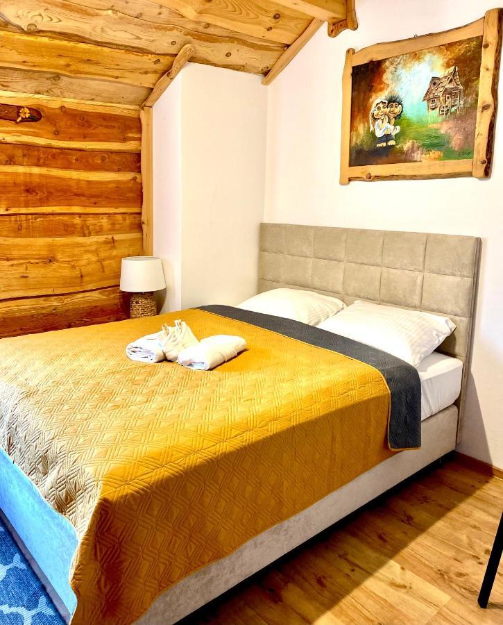 Troll Bed & Breakfast Cisna Ngoại thất bức ảnh