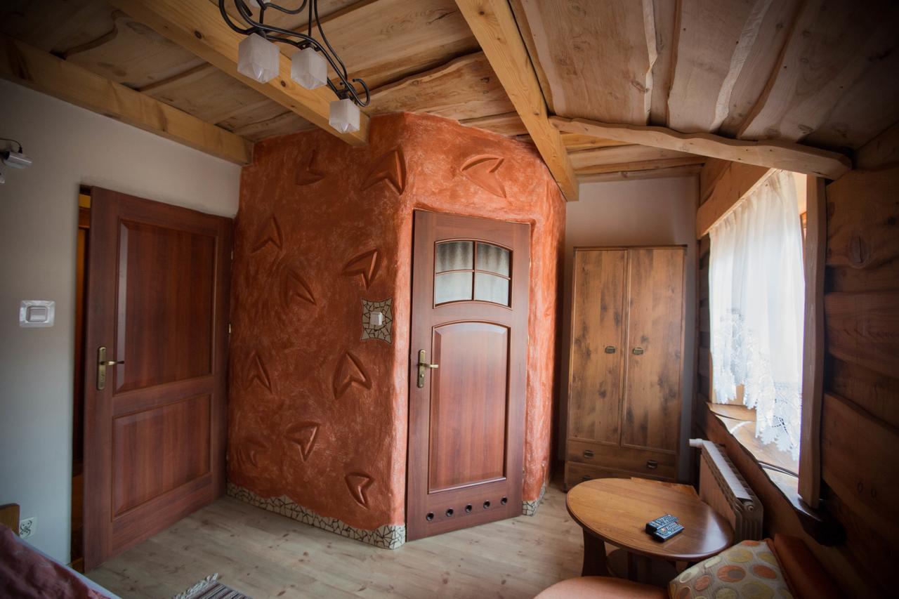Troll Bed & Breakfast Cisna Ngoại thất bức ảnh